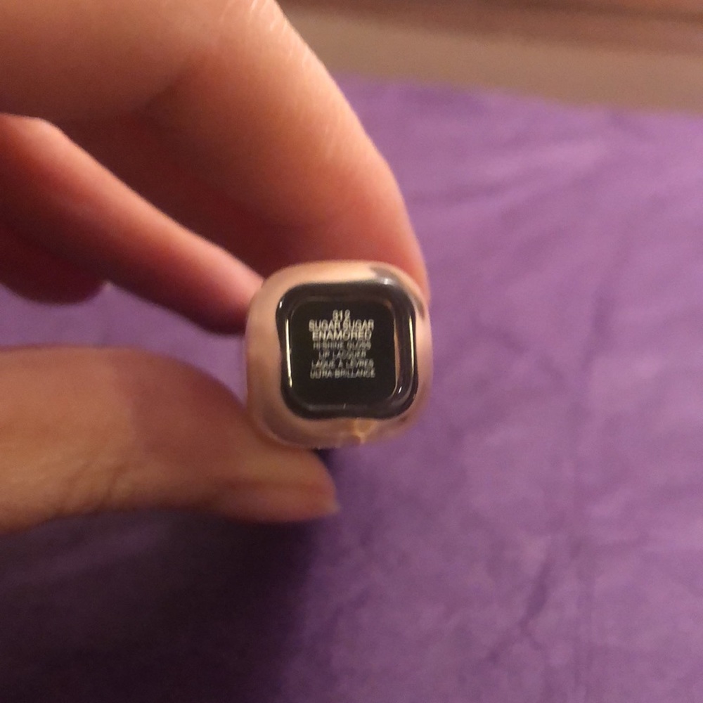 Marc Jacobs High Shine Gloss & Tarte Matte Lip Paint - Picture 2 of 3